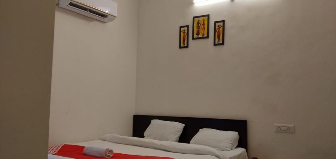Hotel Arrow 19 Bareli Zewnętrze zdjęcie