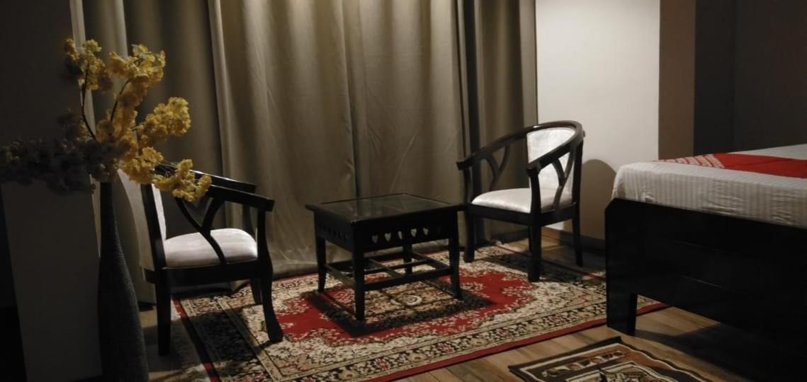 Hotel Arrow 19 Bareli Zewnętrze zdjęcie