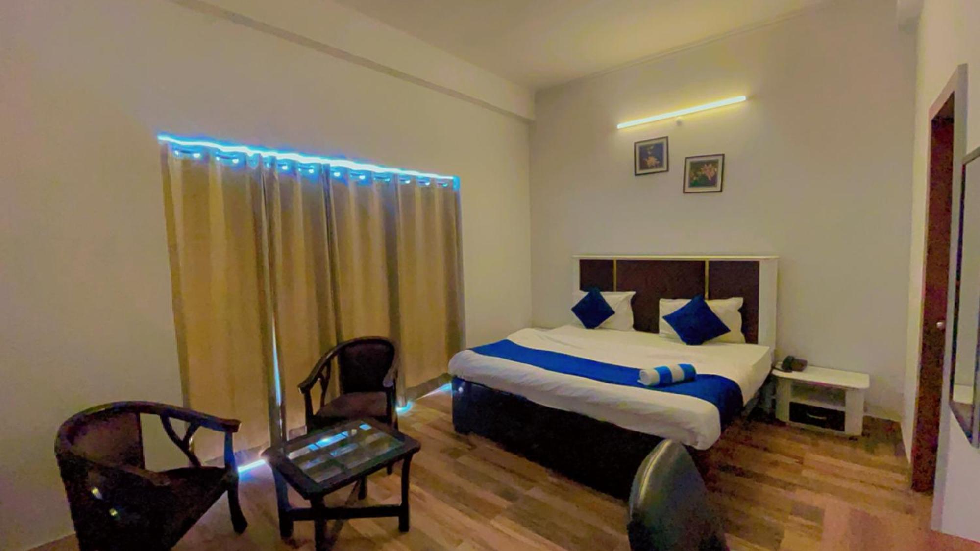 Hotel Arrow 19 Bareli Zewnętrze zdjęcie